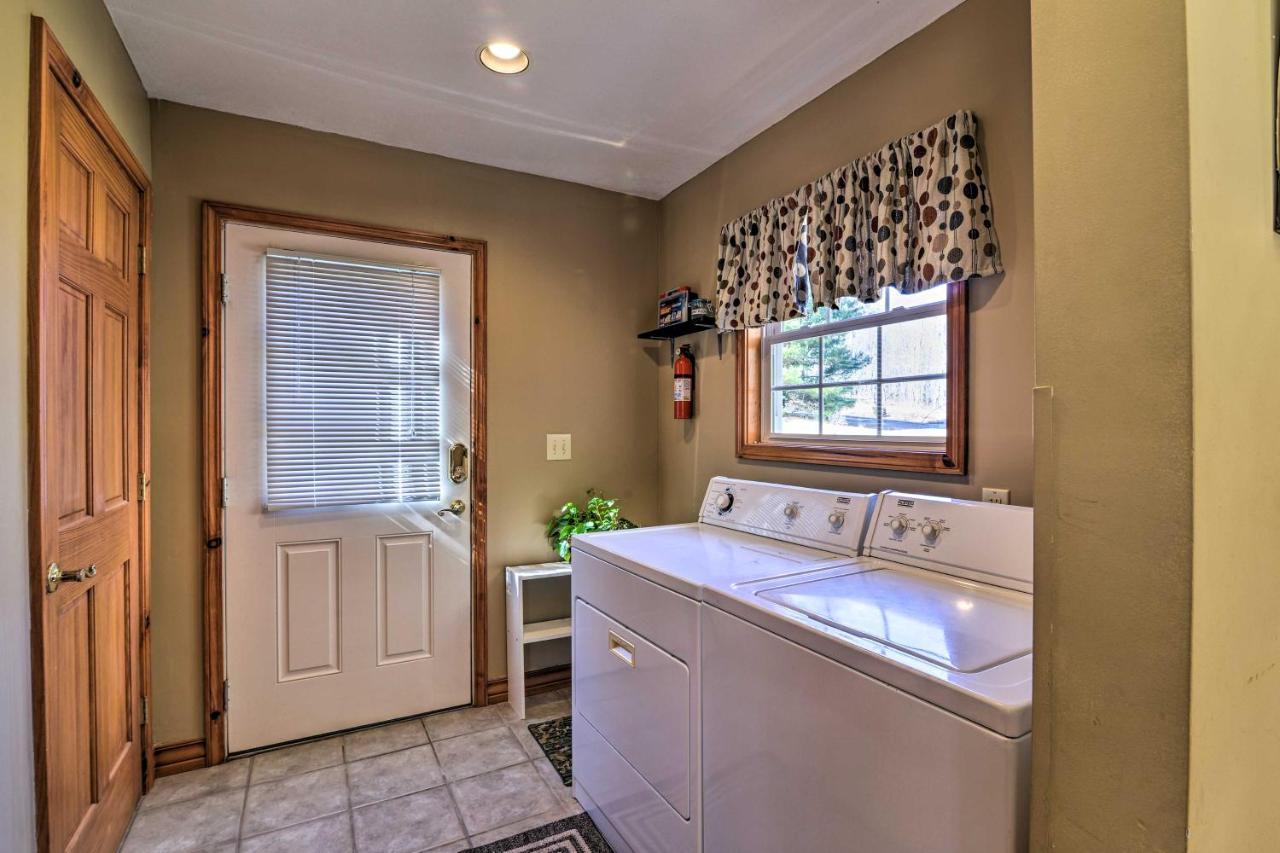 McComas Beach Private Family Home With Deck, Porch And Forest Views! מראה חיצוני תמונה